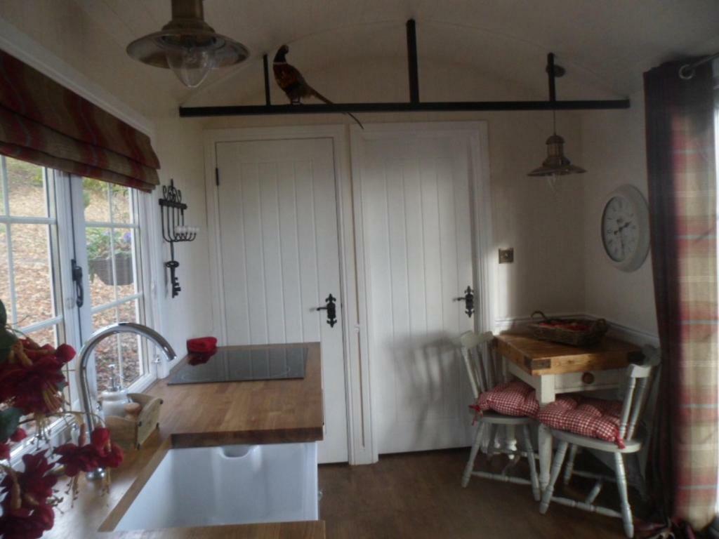 Borthwickbrae Shepherd'S Hut Хоик Экстерьер фото